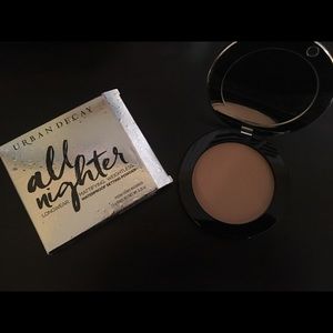 Urban Decay all nighter setting powder!